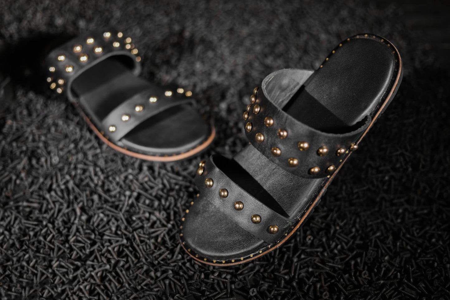 Black Dome Chappals
