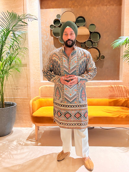 Green Embroidered Kurta